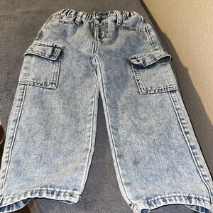 Little Girls Light Blue Cargo Jeans (size 5)